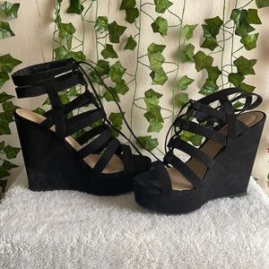 Size 9 Charlotte Russe heels.